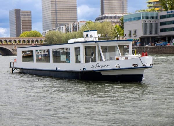 La Parisienne, Bateau Naviguant, France